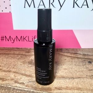 Mary Kay Makeup Finishing Spray